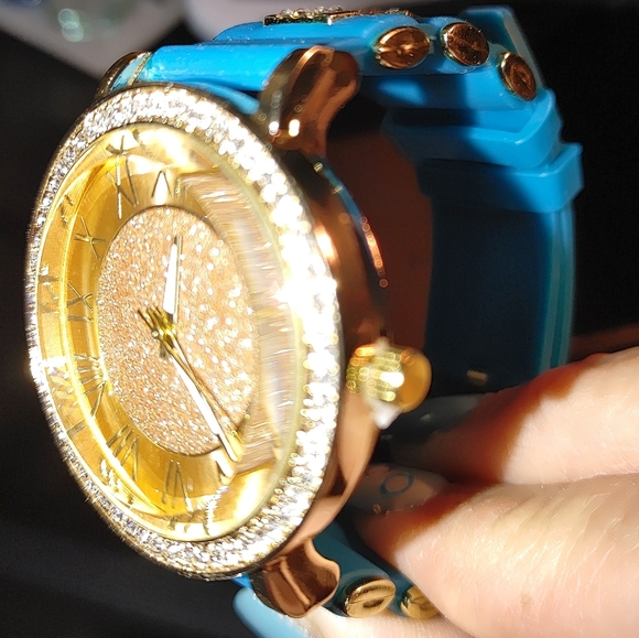 Watch - Picture 2 of 2